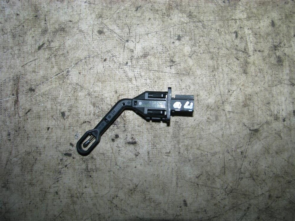 Датчик температуры фрилендер 2 дизель 2. Фрилендер 2 датчик температуры масла. 2. Датчик температуры фрилендер 2. Датчика lr008852.