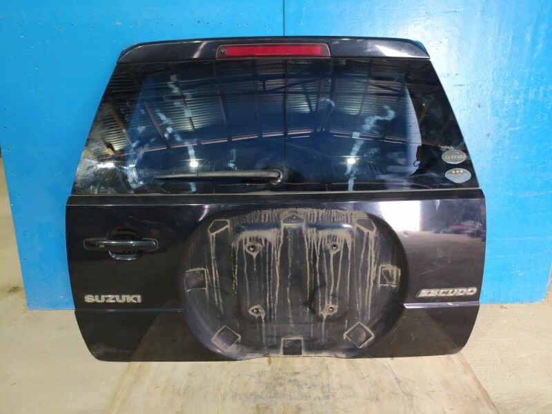 Крышка багажника гранд витара. Крышка багажника grand vitara suzuki. Крышка багажника гранд витара. Suzuki grand vitara задний багажник. Крышка в багажник для suzuki vitara.