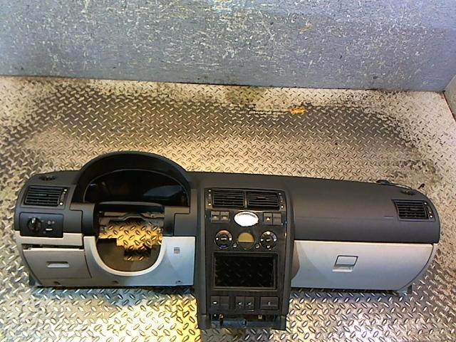 Торпеда мондео 3. Торпеда форд мондео 3 фото. Торпедо мондео 3. Торпедо ford mondeo 3. Панель форд мондео 3.