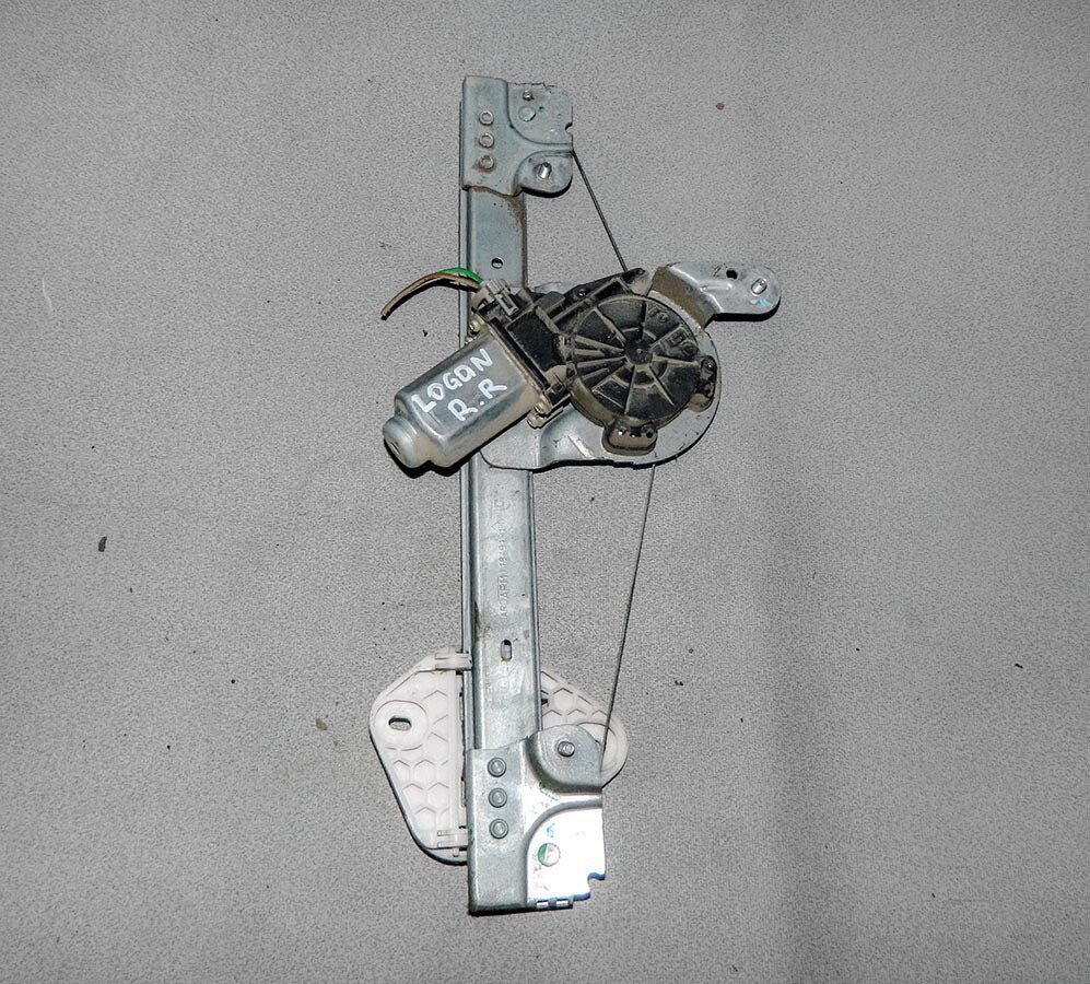 Электростеклоподъемники на рено логан 1. Стеклоподъемник задний рено логан. Стеклоподъемник рено логан 2 2020. Logan l8. Стеклоподъемник рено логан 2 2020.