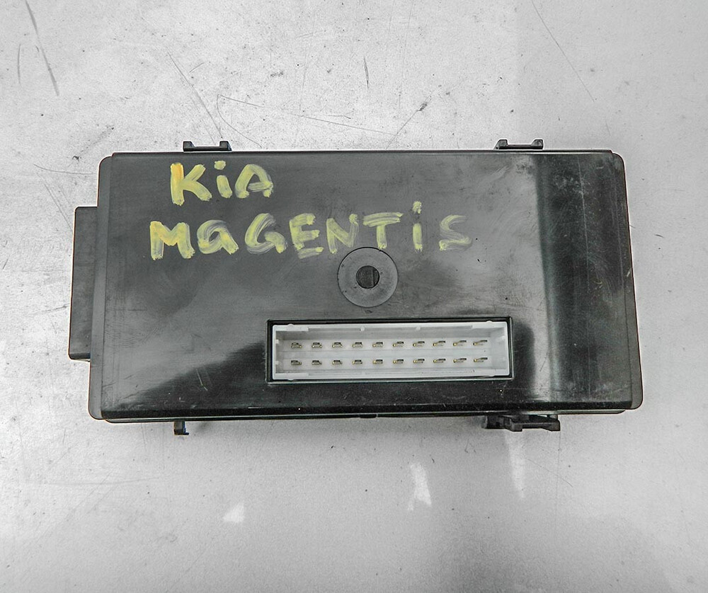 Киа маджентис 2010 предохранители 954003C410 Блок предохранителей kia magentis 2003 купить бу в Санкт-Петербурге Z