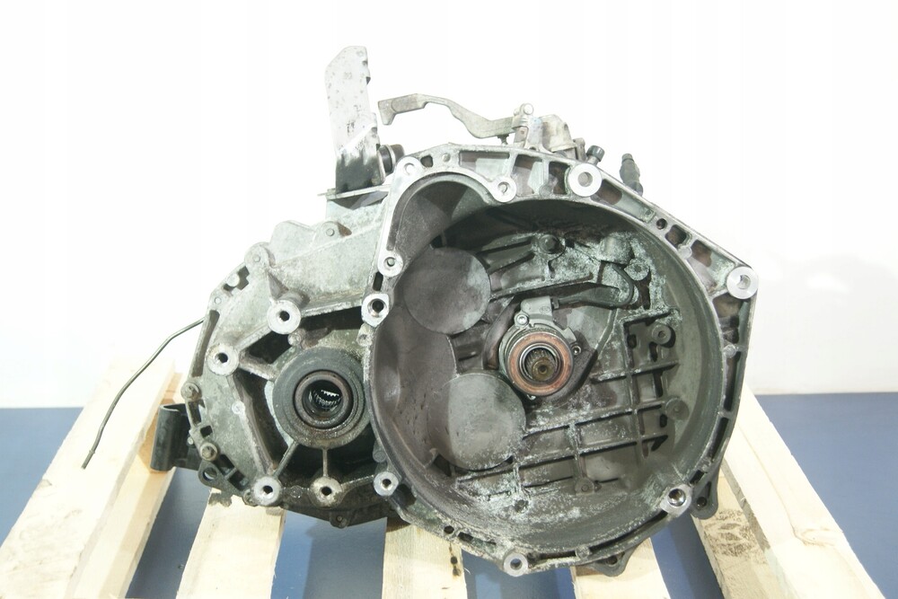 Км кпп. Vectra c 1.9cdti gearbox. коробка f40 опель вектра с. коробка mz4. кпп mz4.