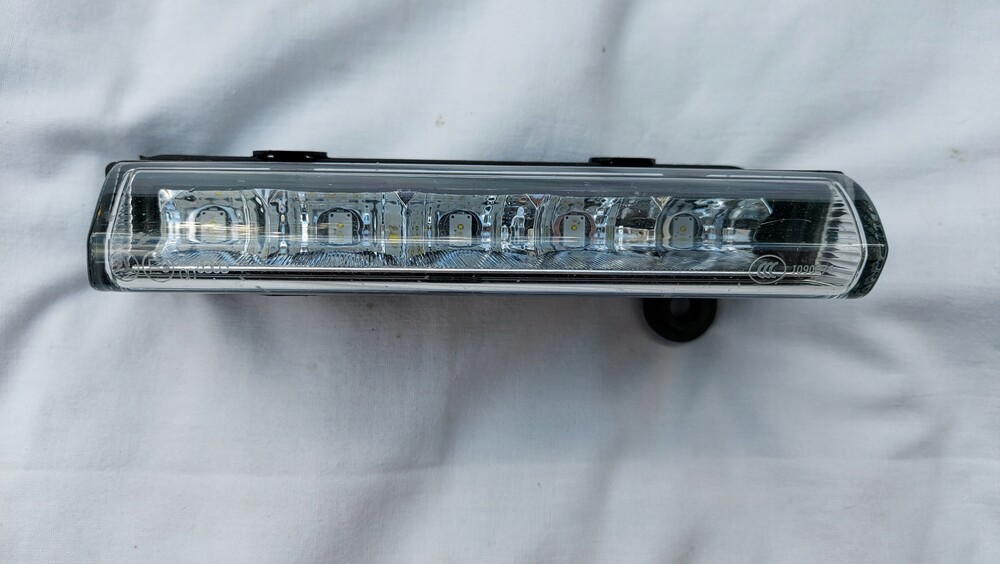 дневные ходовые огни mercedes actros. ходовые огни мерседес актрос. ходовые огни на мерседес актрос. Led фары мерседес актрос mp4. лампы 24 вольт верхних ходовых огней габарит мерседес актрос 2006.