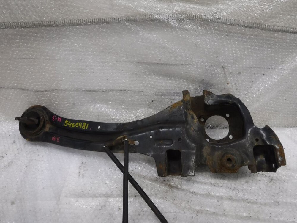 Задний продольный рычаг mazda 3. Рычаг продольный задний мазда 3 бл. Задние продольные рычаги мазда 3. Продольный рычаг задней подвески мазда 3 мпс. Задний рычаг мазда 3 бл.