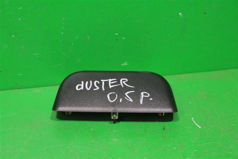 стоп сигнал renault duster