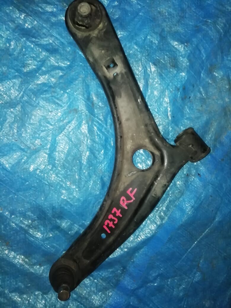 Нижний рычаг митсубиси аутлендер xl. Рычаг митсубиси аутлендер 3. Рычаг передний левый мицубиси. Передний левый рычаг митсубиси аутлендер 4 2021. Рычаг мицубиси аутлендер.