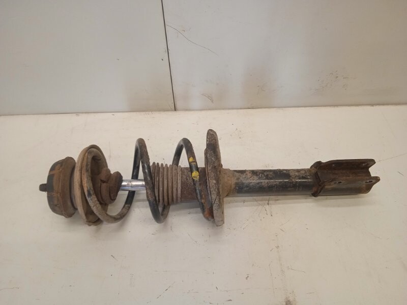 Передняя стойка рено логан 1. Стойка рено логан 2. Стойки передние рено логан 2012. Передние стойки рено логан 1. Стойка передняя рено логан 1.