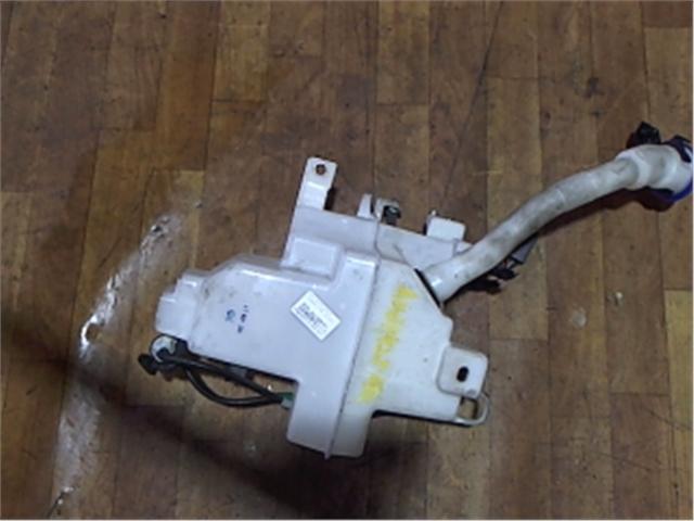 DB2M67481A Бачок омывателя Mazda 2 2015- 2015 DB2M-67-481A купить