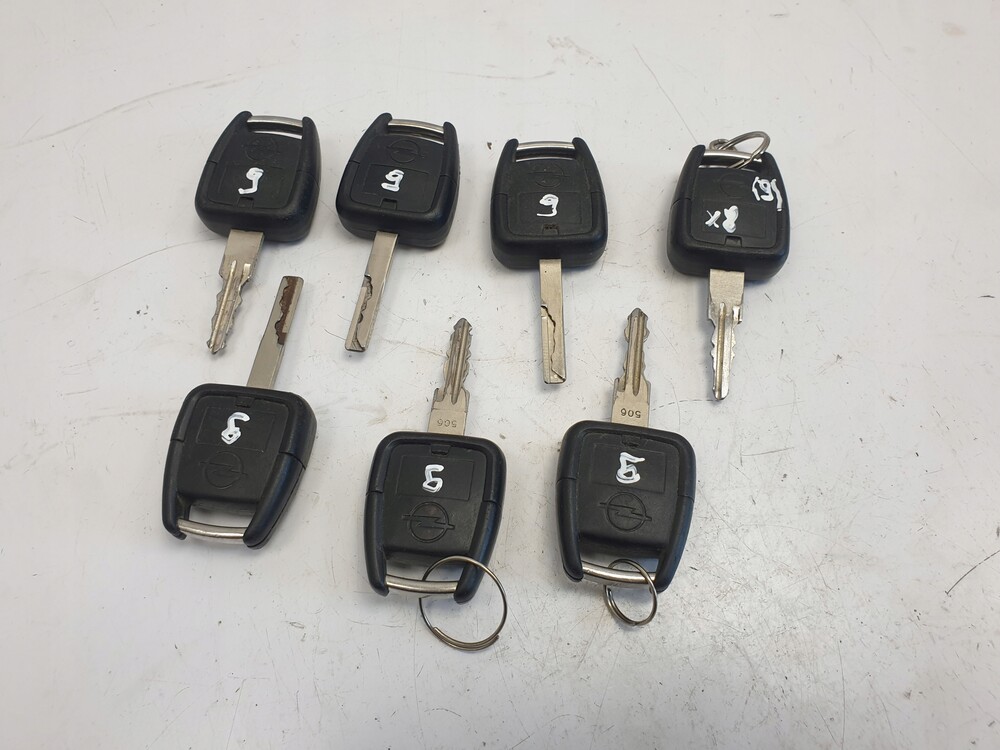 Ключ зажигания Опель Вектра с. Ключ зажигания Опель Вектра б. Оригинальный ключ Вектра б. Opel Astra g ключ ПДУ.