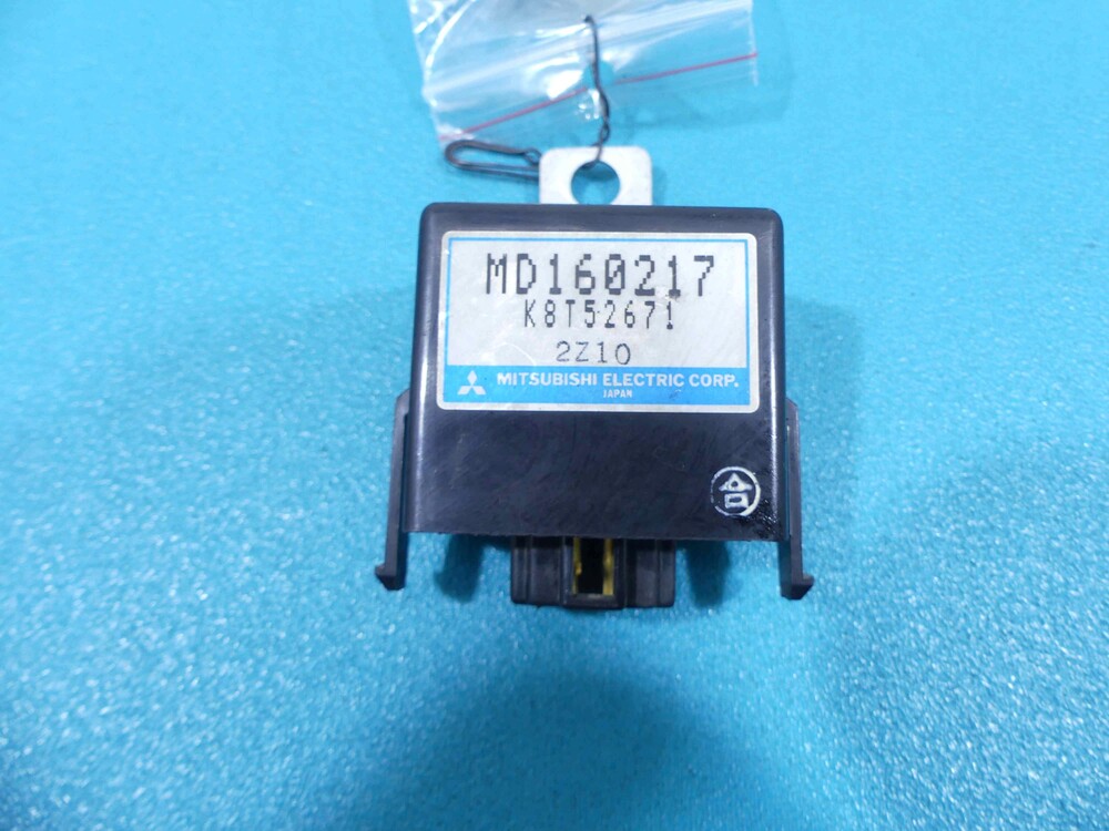 Md142382. Реле митсубиси паджеро 2. Mb622327. 2. Митсубиси паджеро спорт 1 реле.