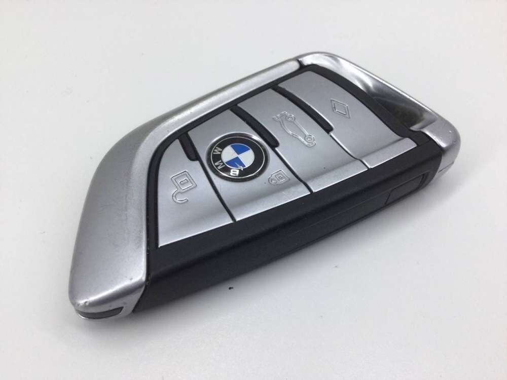 Чип бмв g30. Ключ БМВ g30. Ключ с дисплеем БМВ g30. Display Key BMW g30. Ключ от BMW m5.