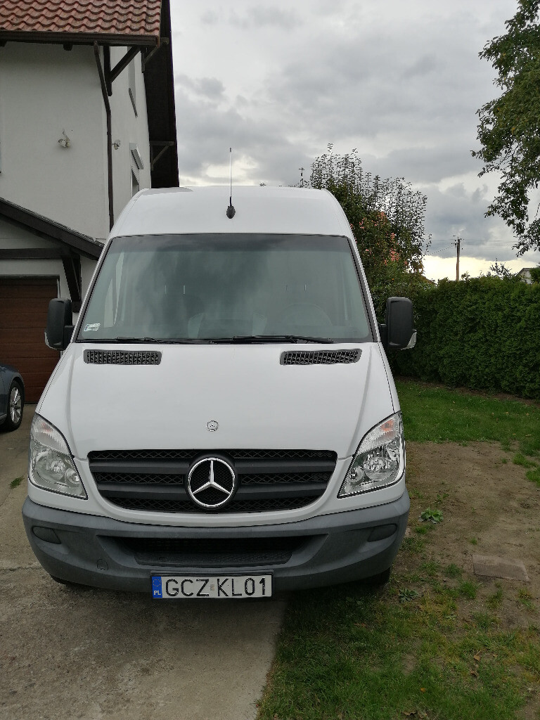 Sprinter 316 cdi. Спринтер 316 cdi характеристики. Mercedes cdi 316. Микроавтобус вахтовый. Sprinter 316 cdi.