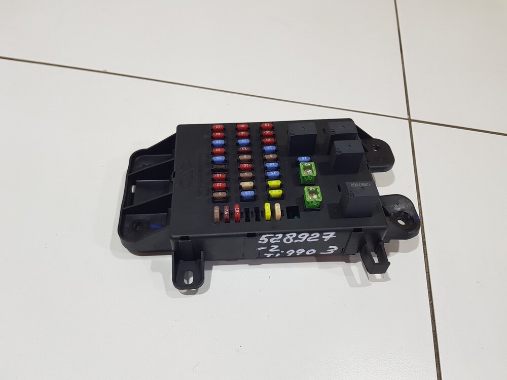 Блок предохранителей чери тигго 4 T113723060BB Блок предохранителей Chery Tiggo 3 2014- купить бу по цене 4447 ₸ Z