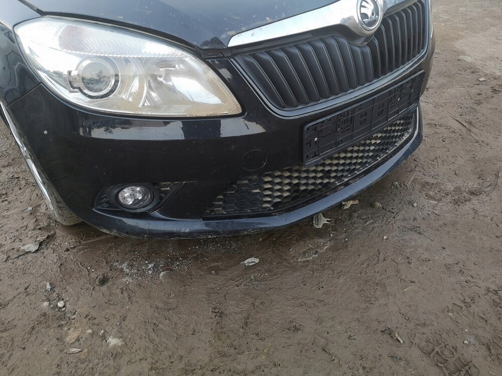 Бампер передний fabia. Шкода Фабия передний бампер. Бампер передний Фабия 2 Рестайлинг. Шкода Фабия передний бампер запчасти какие и как называются. Шкода Фабия без переднего бампера фото.