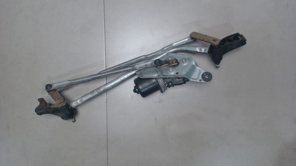 Nissan almera n16 стеклоочиститель. Альмера 16 мотор дворника передний. Ниссан альмера n 15 трапеция дворников. Nissan almera n16 стеклоочиститель. Мотор стеклоочистителя nissan almera n16.