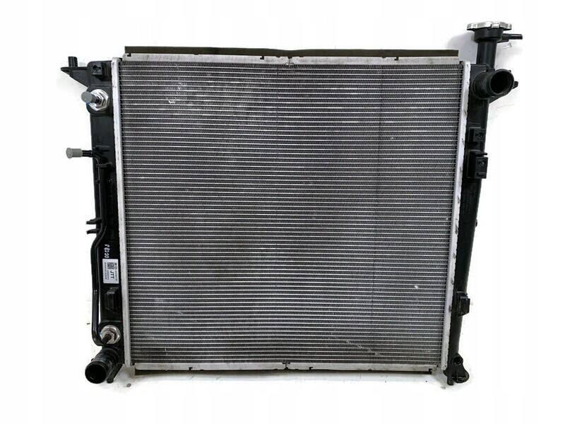 водяной охлаждающий радиатор.