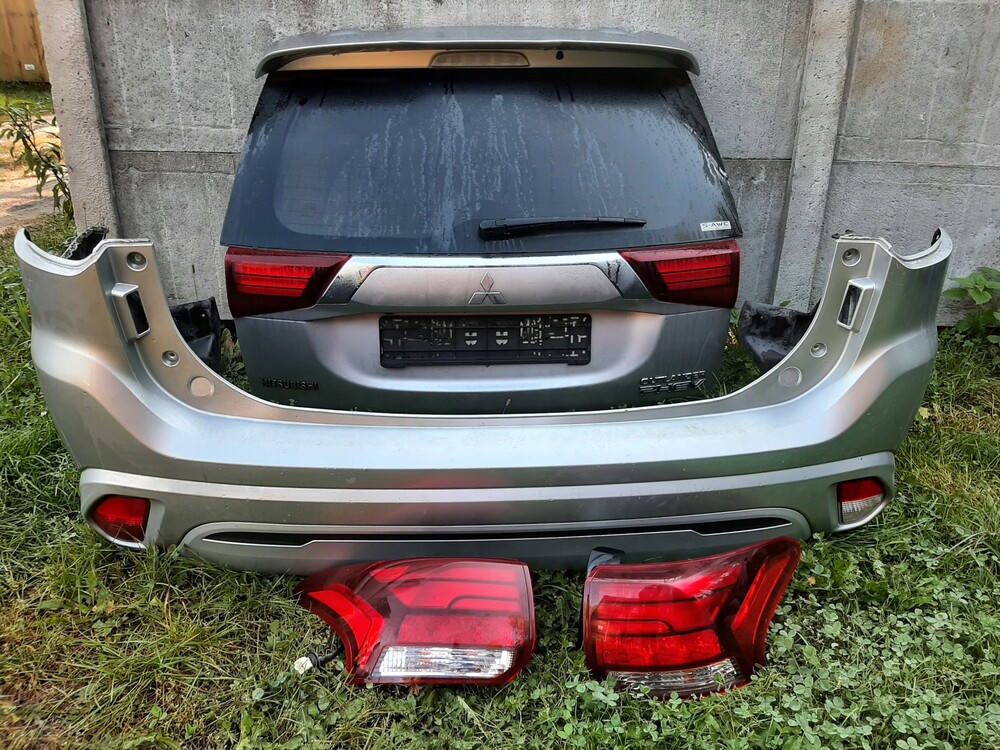 Защитный молдинг бмве53 51328251591. Крышка багажника рено дастер 2017. Крышка багажника renault 9010 087 32r. Мицубиси аутлендер 3, крышка багажника польша, отзывы. Бампер багажника.