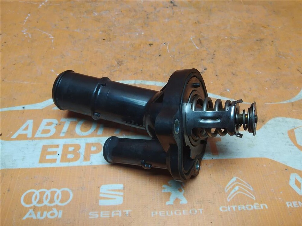 Термостат мазда 3. Lf70-15-170. Mazda l33615170. 0 bk 2008. Термостат мазда 3 бк 2.