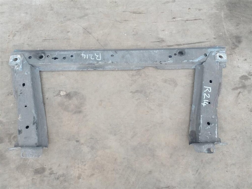 Подрамник megane. Передний подрамник рено меган 3. Передний подрамник рено меган 3. Подрамник рено меган 2. Подрамник megane.