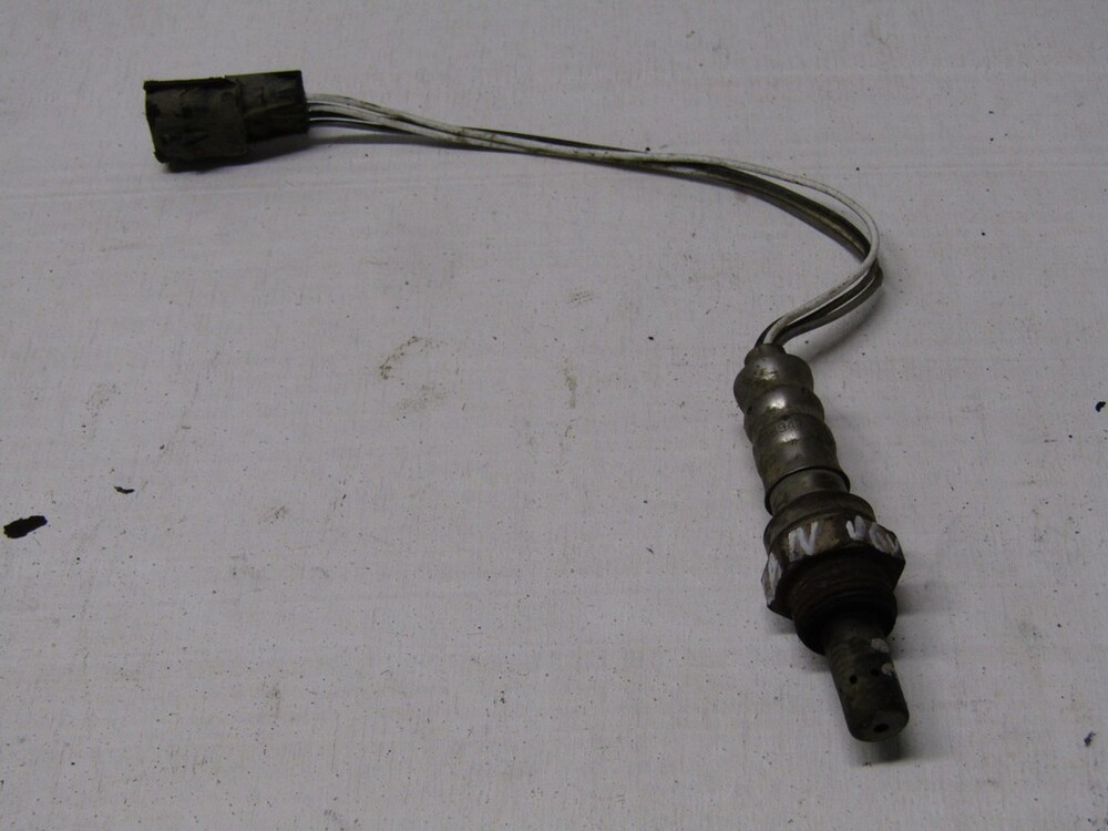 Лямбда датчик логан. Кислородный датчик рено логан 1. Датчик лямбда зонд рено логан 1. 6 8 клапанов. Датчик кислорода рено логан 1.