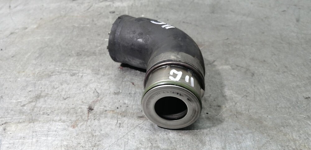 Патрубок турбины шаран. Патрубок турбины 1,8т шаран. Патрубки турбины фольксваген шаран. Патрубок турбины шаран. Патрубки турбины фольксваген шаран.