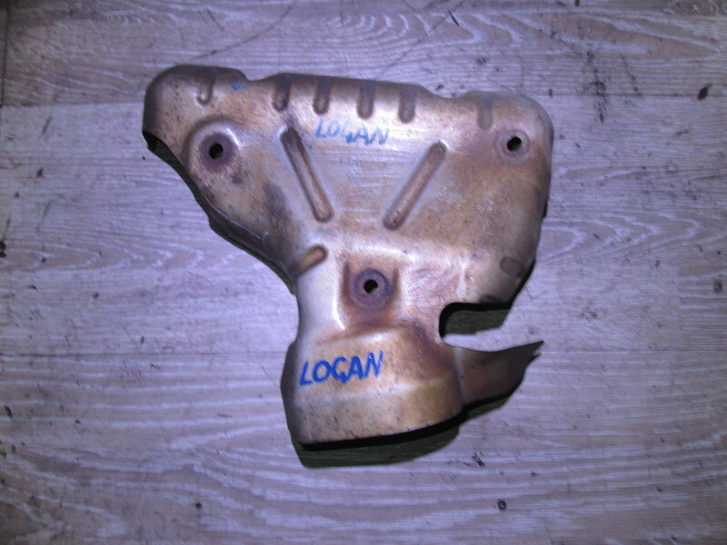 8200437032 renault. Защита коллектора логан. Защита выпускного коллектора рено логан 1. Тепловой экран коллектора рено логан. Экран коллектора логан.