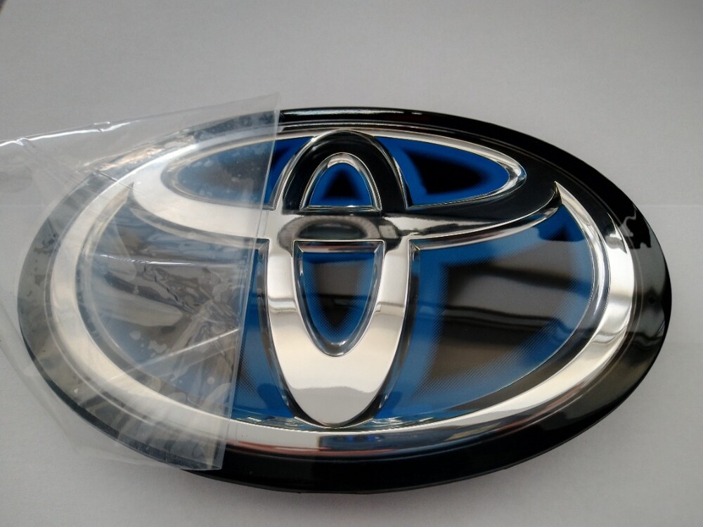 Значок тойота виш. Toyota 53141-42020. Значок Тойота Приус. Эмблема Тойота корона Премио.