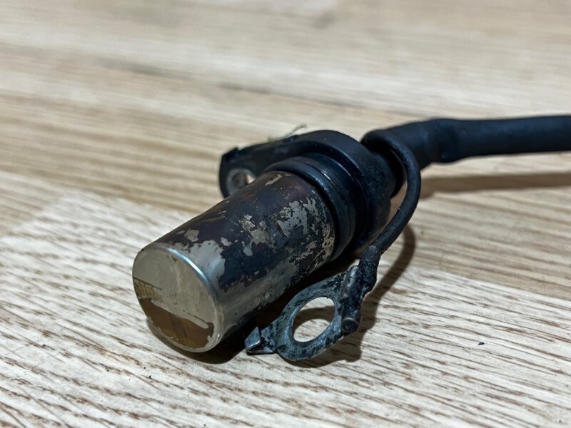 Датчики 1az fse. Датчик давления топлива авенсис 250. 1azfse кислородный датчик расположение. 4 1994. Тойота виста ардео датчик распредвала.