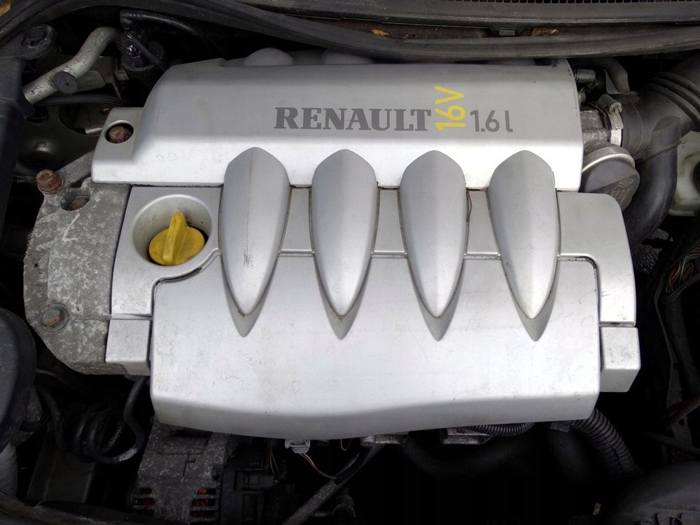 Renault megane 2 двигатели. Двигатель Renault k4m. Двигатель Renault 1.6 (k4m. Крышка двигателя Рено Меган 2 1.6 к4м. Двигатель Рено Меган 2 1.6 16.