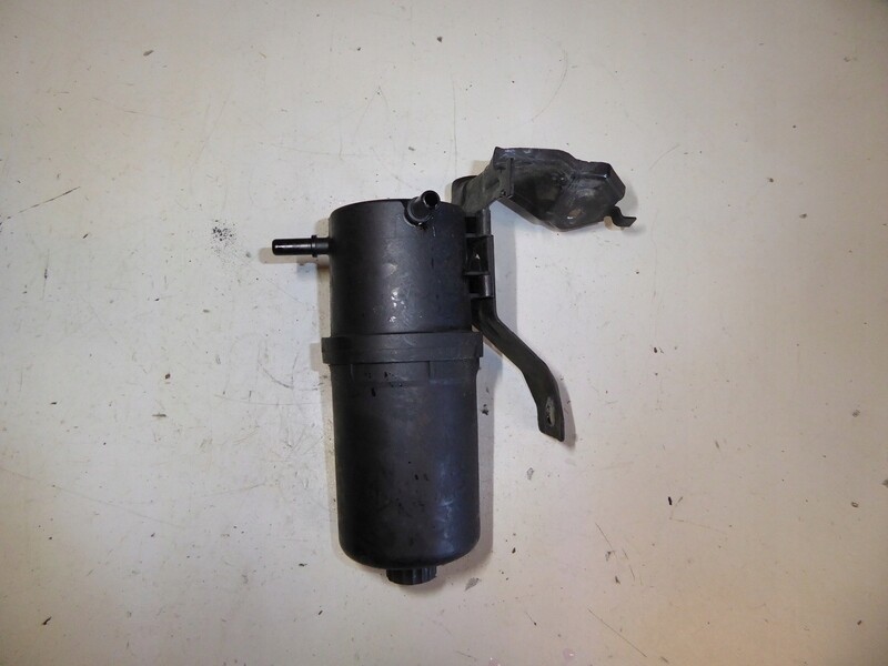 Фильтр топливный амарок 2. 0 дизель. Топливный фильтр на фольксваген амарок дизель. Топливный фильтр амарок дизель. Топливный фильтр амарок дизель.