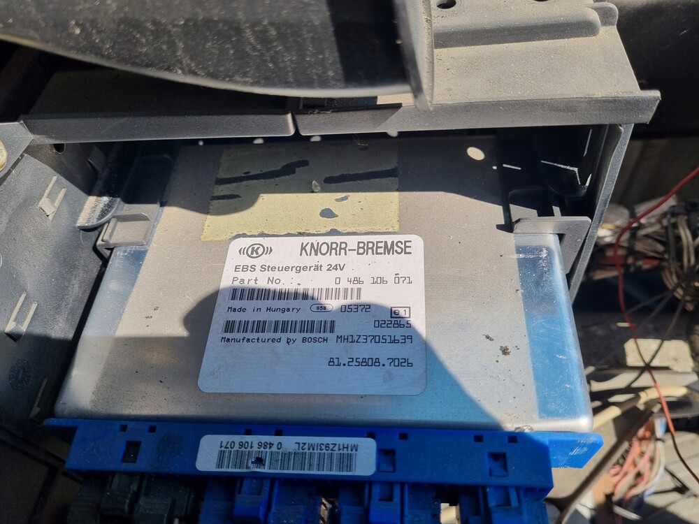 Блок ебс ман. Блок управления EBS man TGA. Блок EBS man TGA. 81258067117 Блок управления Центральный (man81258067114, 81258067117, 81258067105, 81258067079)(8125.