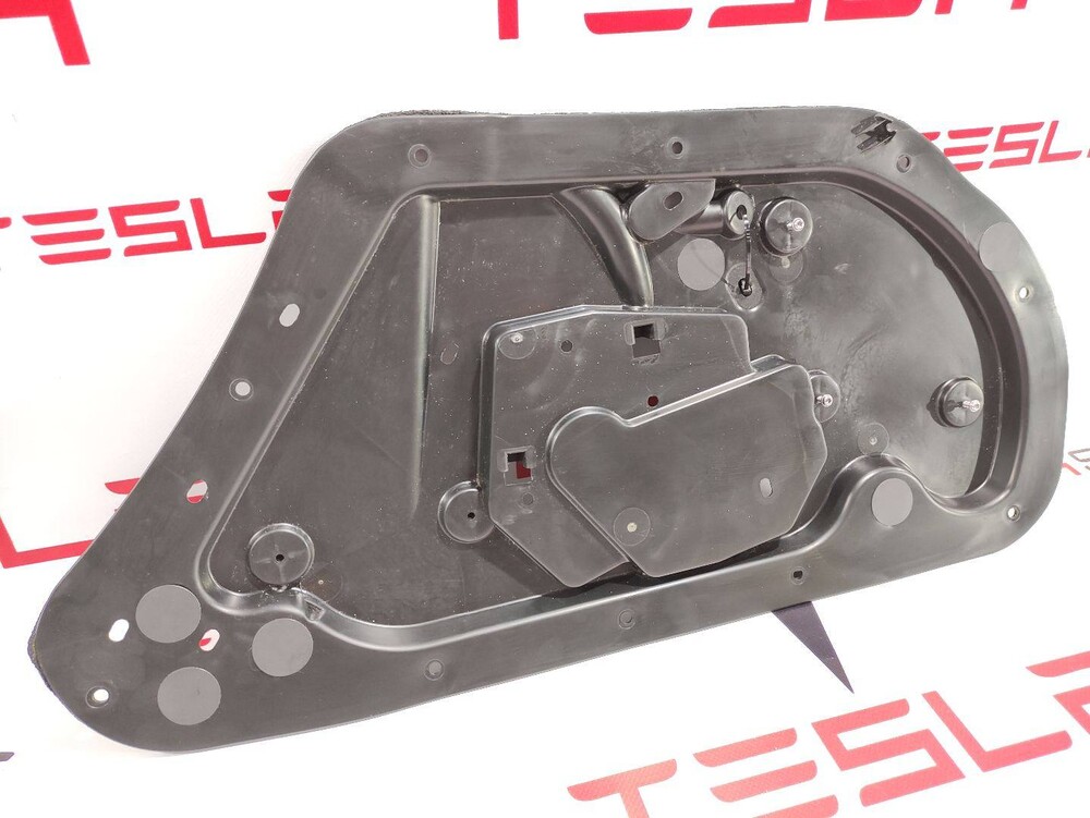 1046759-00-D Tesla Model X прочая запчасть задней правой  2017