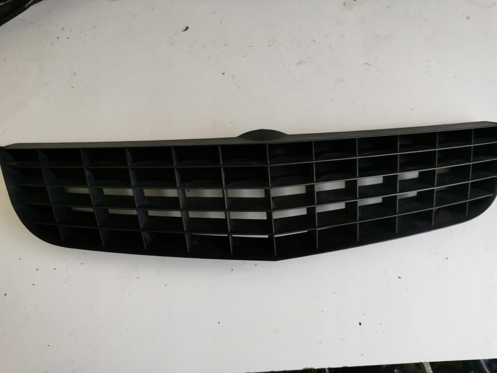 Решетка бампера опель вектра с артикул. 1t0807796 9b9. Решетка радиатора крайслер 300 grip. 1k0853677c 9b9. 1k0853677c 9b9.