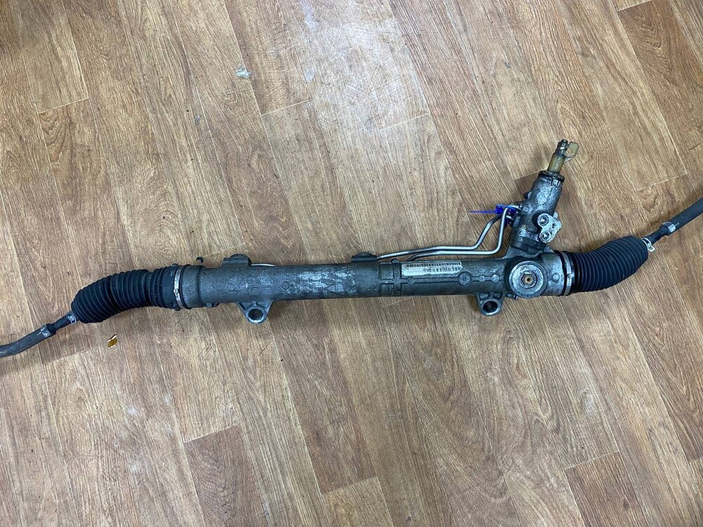 Ml w164 сервотроник руля\. Рулевая рейка мерседес 164. Рулевая рейка ml gl w164. Шланг рулевой рейки мл 163. Рулевая рейка мерседес ml 164.