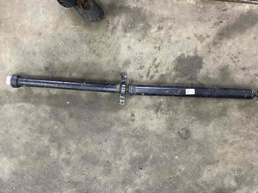 Карданный вал порше кайен. Карданный вал audi a8 2015. Кардан мерседес вито 639. Кардан опель омега б. Вал камаза цена б/у.