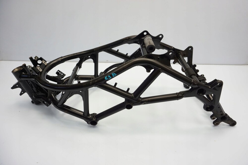 Рама merida matts 20. 15 рамах. Мтб рама 27. Suzuki gsxr 1000 рама. Рама 27 см.