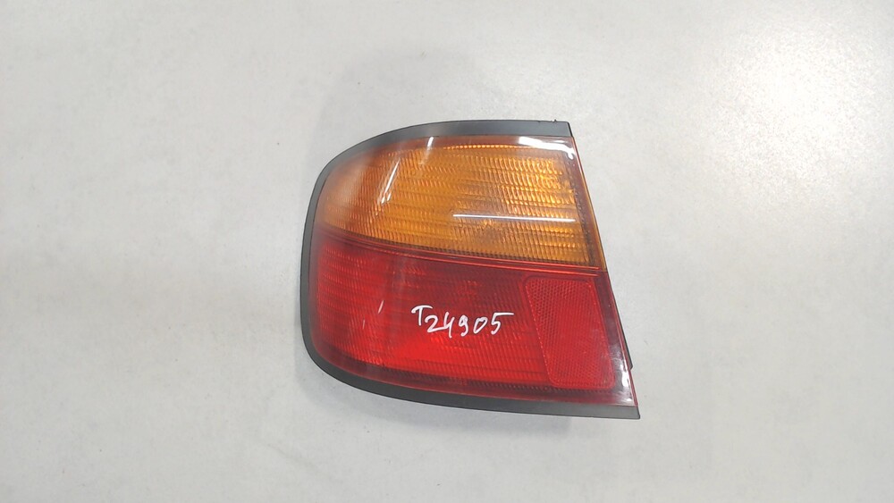 Задний левый фонарь ниссан примера 265552F728 Фонарь (задний) левая Nissan Primera P11 1996-1998 1998 26555-2F728 к