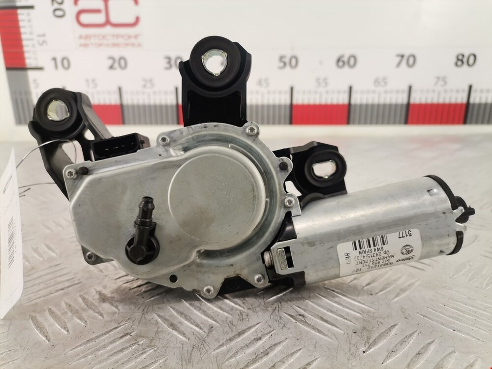 Шкода фабия задний дворник 2009 года. Задний стеклоочиститель шкода фабия 2. Шкода фабия 1. Задний стеклоочиститель шкода фабия 2. Задний дворник шкода фабия 1.