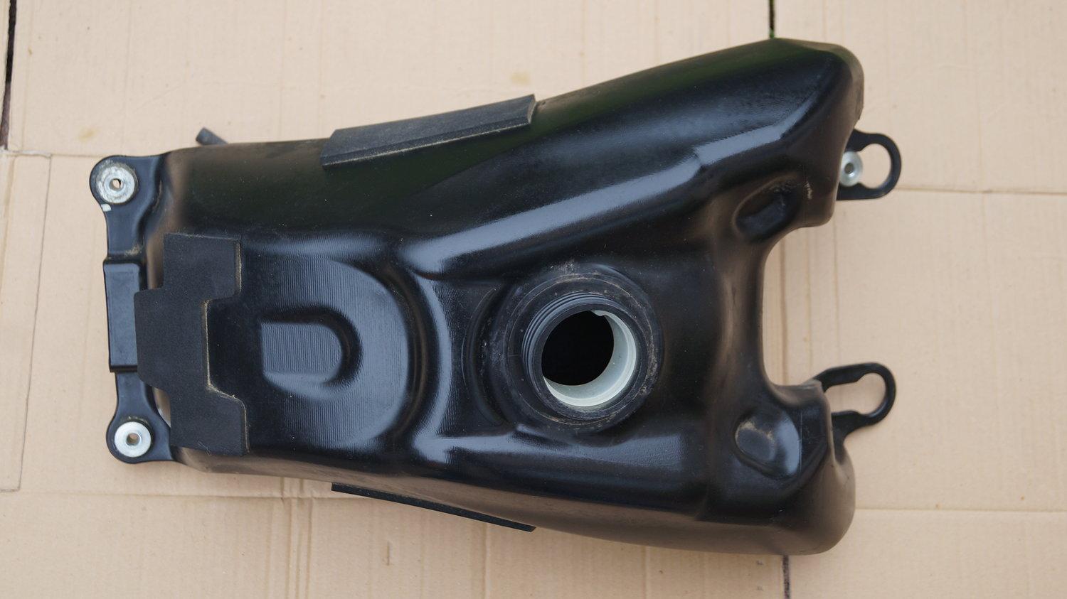 Ниссан мурано z50 топливный бак. Естина лансер 9 бак. Бак топливный киа рио 2000-2005 без фильтра. Ниссан мурано z50 топливный бак. Купить бак 8l8z-9002-c.