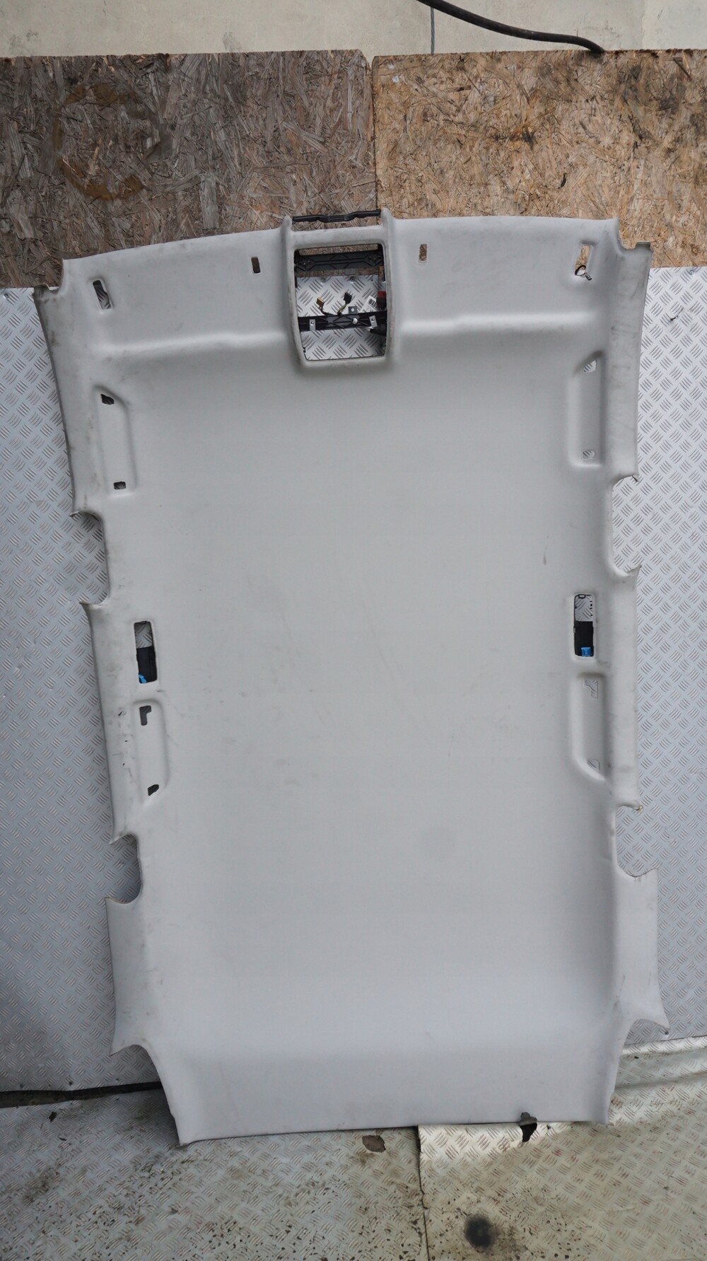 Как снять потолок туарег 1 7P6867501BT volkswagen touareg обивка потолка купить бу Z23391906 - iZAP24