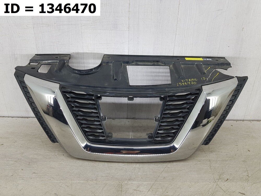 62310HZ50C Nissan X-Trail II T32 Решетка радиатора X бу