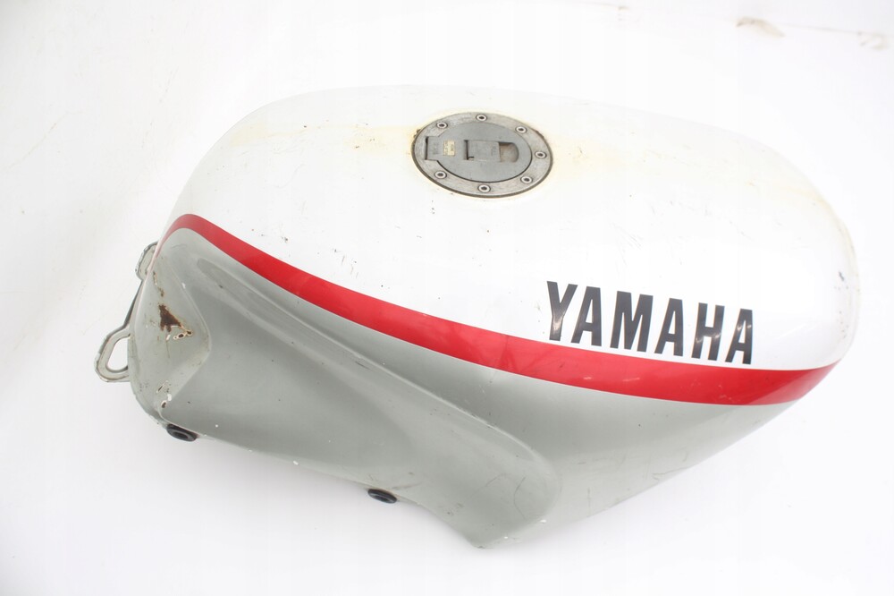 Топливные баки ямаха. Бак Yamaha fjr1300 06-12. Yamaha FJ 1200 обтекатель. Бензобак Ямаха. Ямаха Гризли топливный бак.