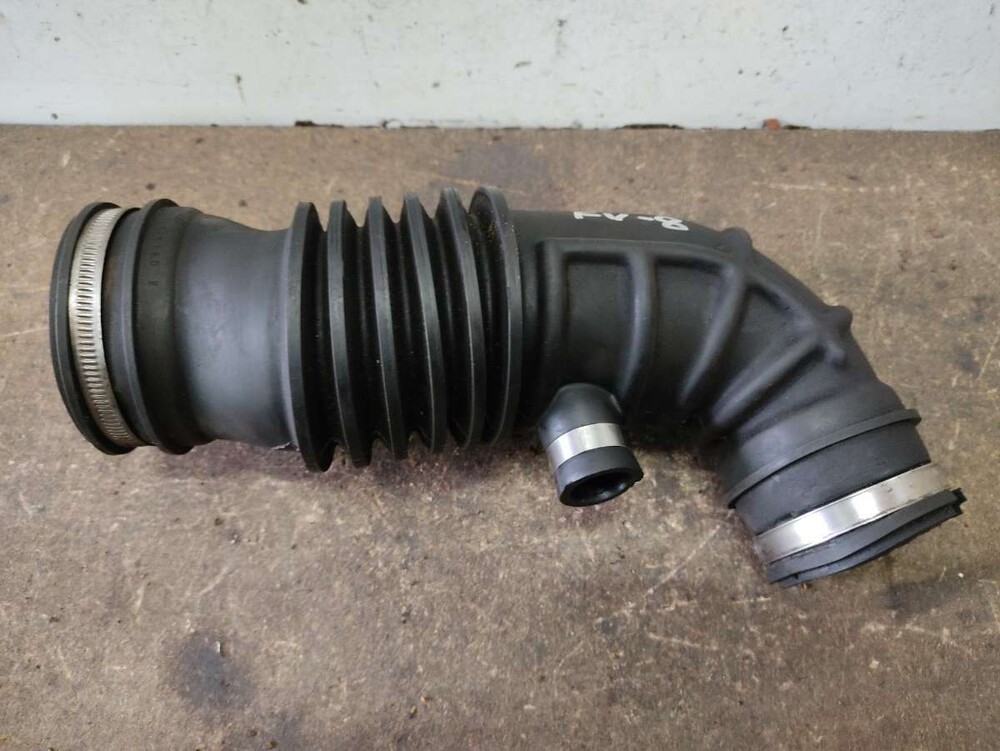 Патрубок воздухозаборника пежо 308. Патрубок 406 средний. Патрубок 3110-1109192. Патрубок воздушного фильтра 406. Патрубок воздушного фильтра пежо 406.