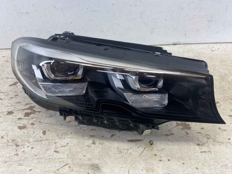 D1s led bmw. Фары бмв артикул. 1eg010011611. Фара бмв е 92. Ангельские глазки e53 дорестайл.