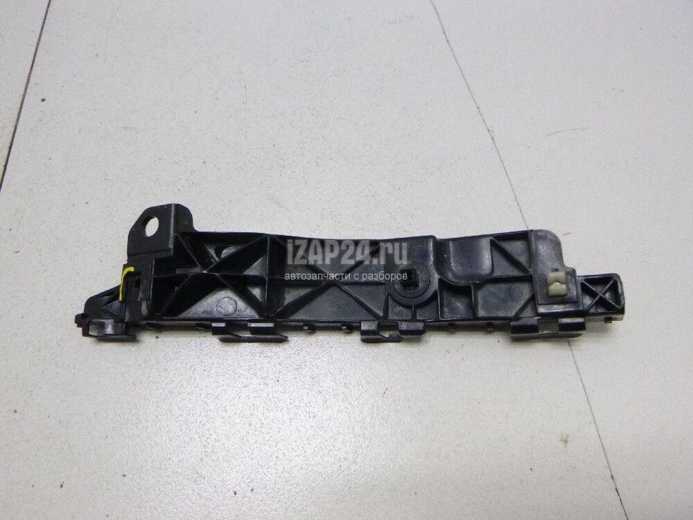 Направляющая бампера гольф 4. A2048301244. Направляющий переднего бампера левый. 7119 hr. Направляющий переднего бампера левый.