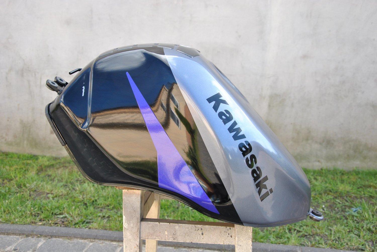 бак топливный бак kawasaki zx 6r купить бу Z524223 - iZAP24