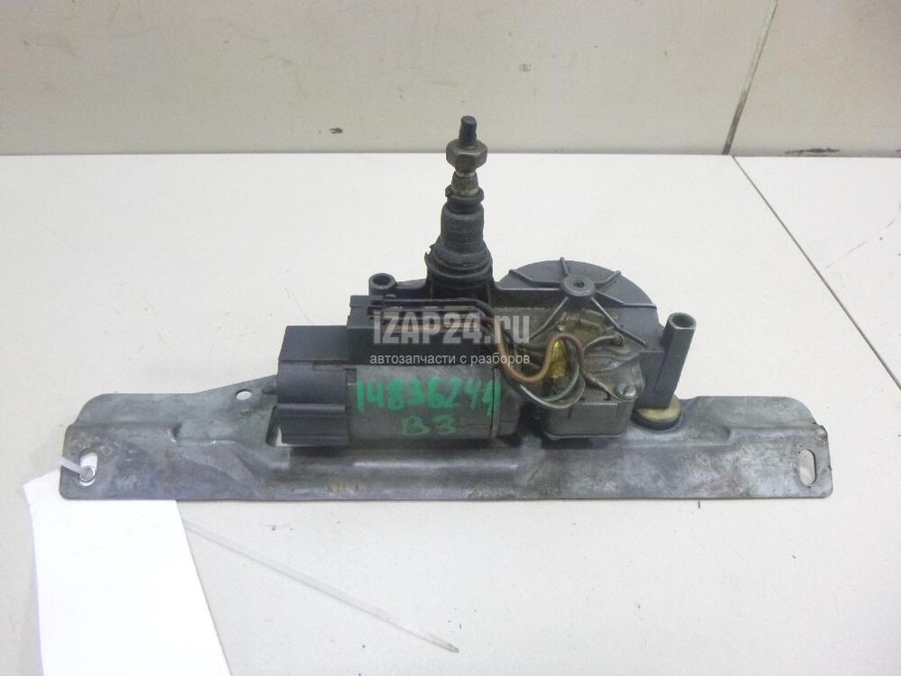 Задний моторчик стеклоочистителя пассат б3. Задний стеклоочиститель пассат б3. Задний стеклоочиститель пассат б3. Задний моторчик стеклоочистителя пассат б3. Моторчик заднего дворника пассат б4.