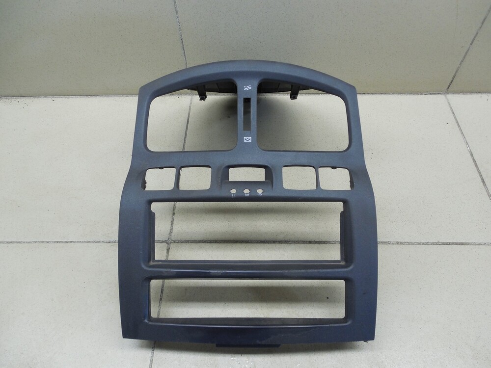 Подлокотник санта фе 1. Центральная консоль санта фе. Центральная консоль санта фе. Центральная консоль санта фе. 84771-26610sf.