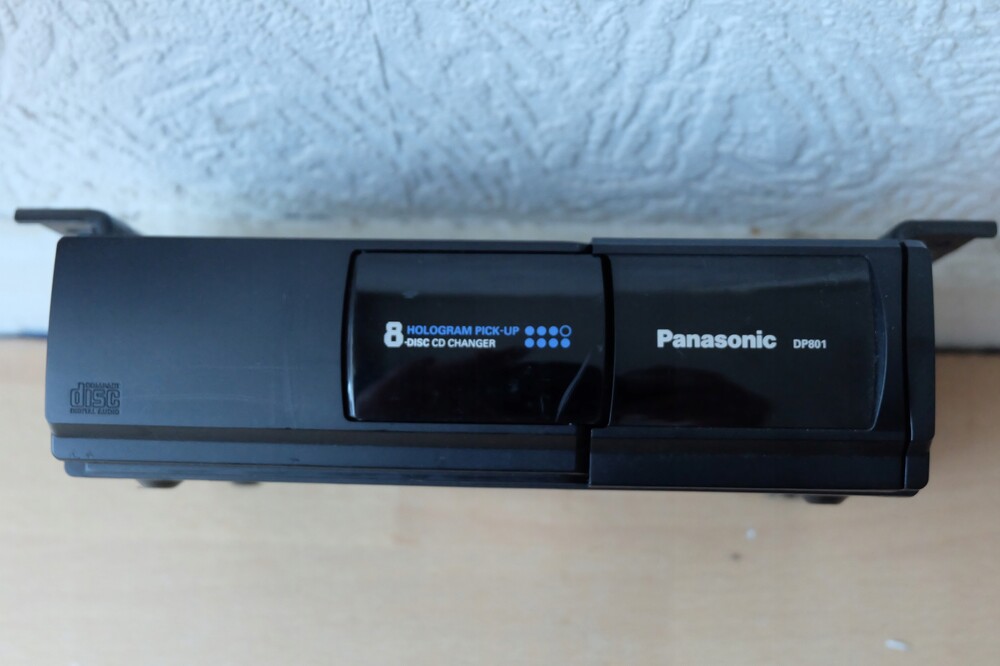 Dvd чейнджер панасоник. Panasonic чейнджер. Сд чейнджер для панасоник cq-c7703w. Panasonic чейнджер. Panasonic 6-disc cd changer.