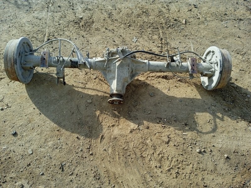 Задний мост nissan navara. Задний мост ниссан ванетте. Задние мосты ниссан. Nissan terrano r50 мост. Мост задний с200 ниссан атлас.